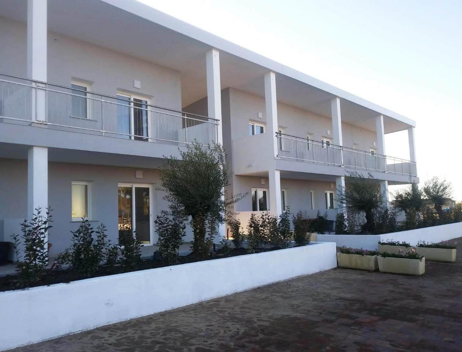 197 Pozzo San Nicola Aparthotel Stintino Exteriör bild