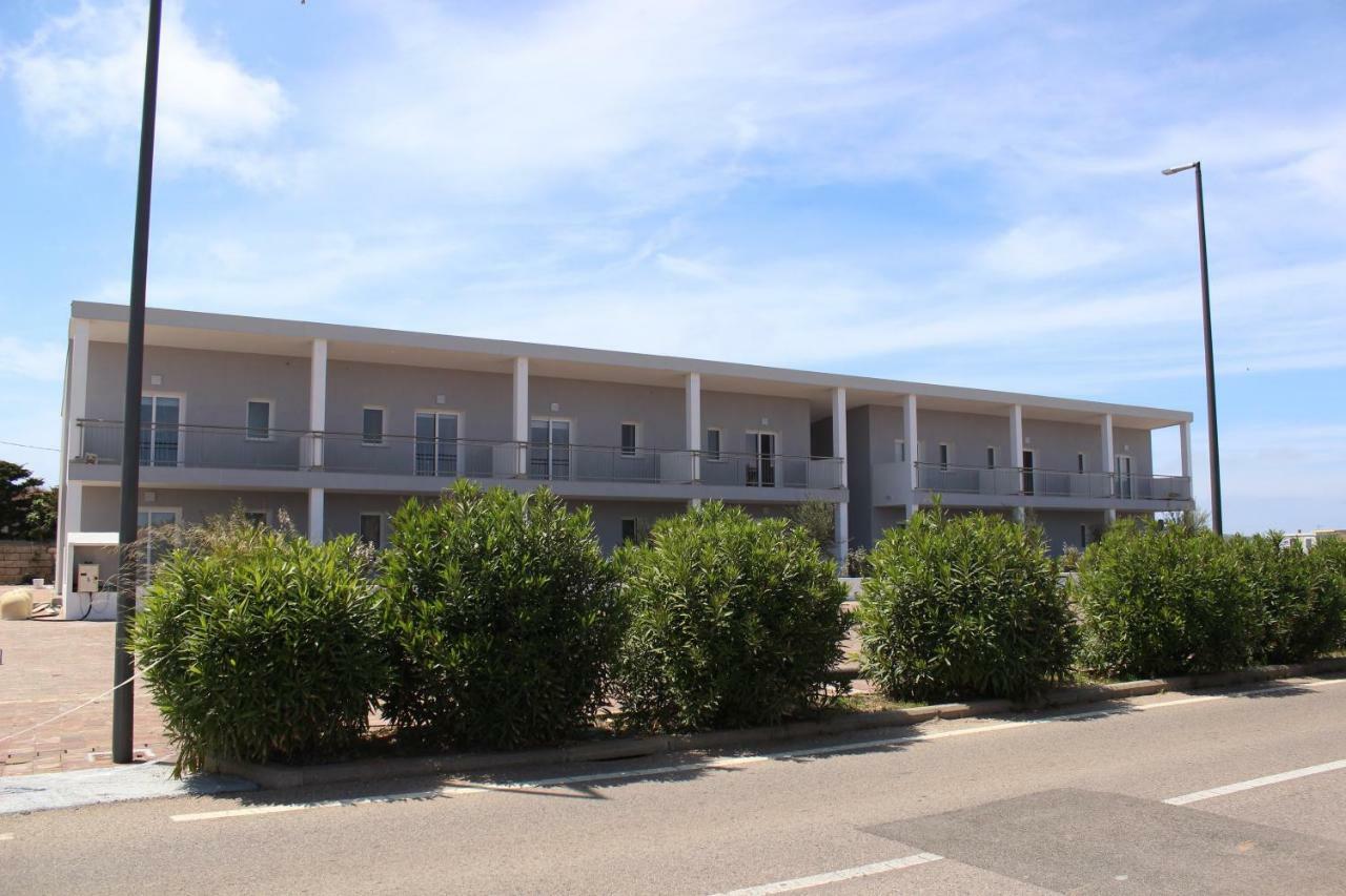197 Pozzo San Nicola Aparthotel Stintino Exteriör bild
